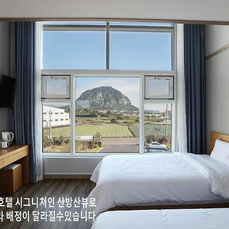 Casa De Vivaldi Hotel Seogwipo Exterior photo